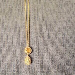 Christiqn Dior Elegant Gold Pendant Necklace